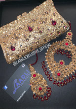 Load image into Gallery viewer, SWAROVSKI CLUTCH WITH MAROON TEAR DROPS