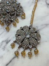 Load image into Gallery viewer, PARTY CHOKER CRYSTAL SILVER WITH CHAMPAGNE DROPS
