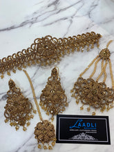Load image into Gallery viewer, PARTY CHOKER CRYSTAL BRONZE WITH CHAMPAGNE DROPS